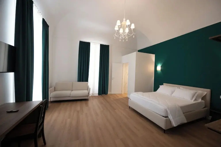Extra B&B