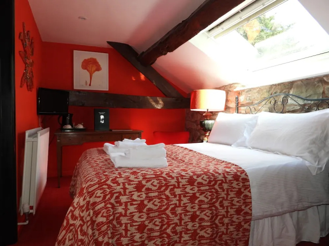 The Lion Hotel