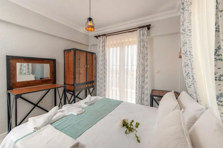 Deluxe Double room with balcony and with garden view