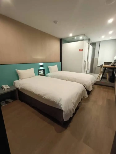 Business Twin room