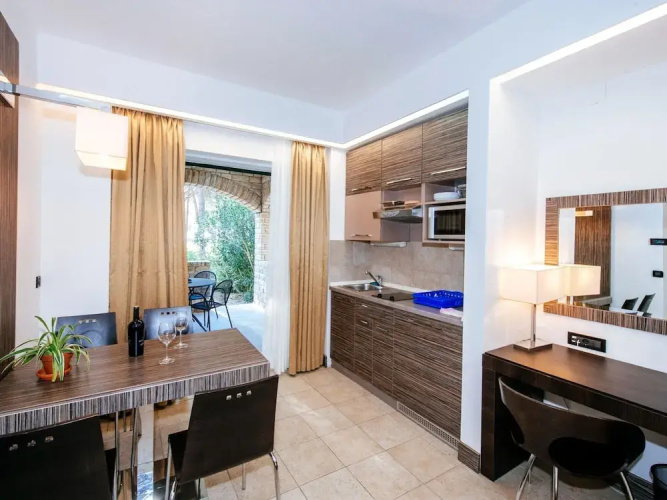 Zaton Apartment Near Sea Beach