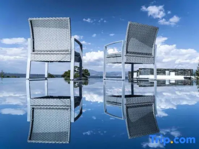 Da Li Revel House