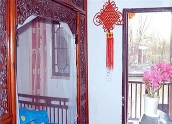 Xitang Lazy Bugs Home