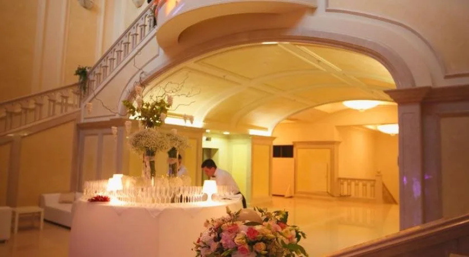 7 Days City Hotel