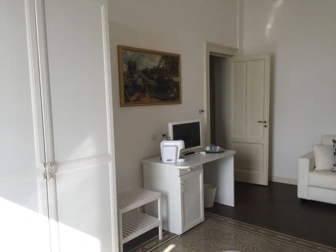Comfort room