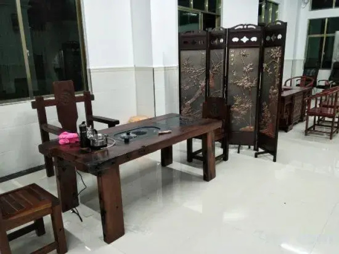 longzhou hostel