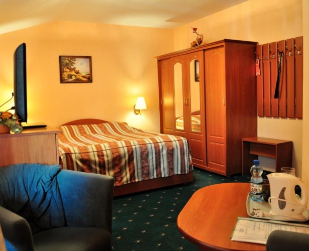 Standard Twin room with balcony