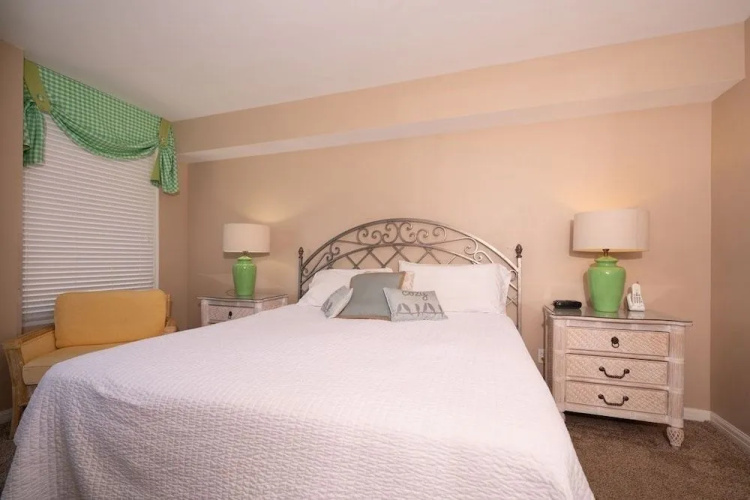 Barefoot Bliss - 3 Br condo by RedAwning