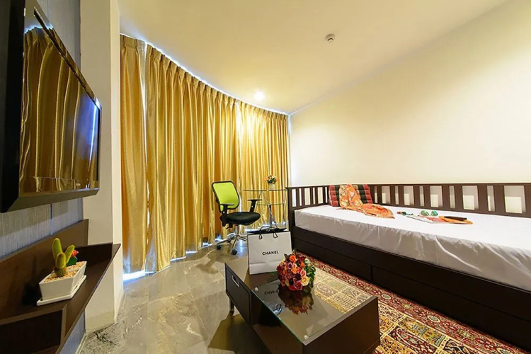 Beyond Suite Rama8