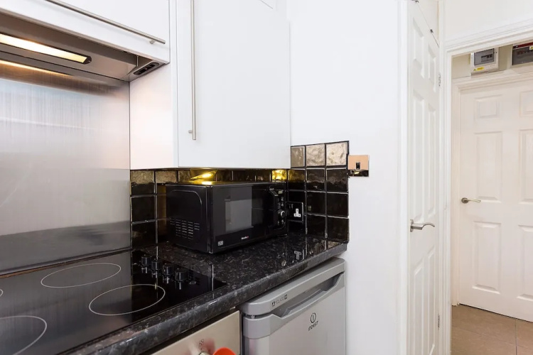 Bright & Spacious Studio in Notting Hill Gate