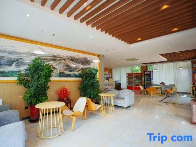 Junyi Chain Hotel