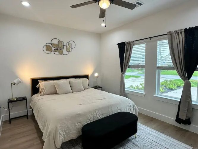 Quiet 3BR Home Fast Access to IAH Downtown