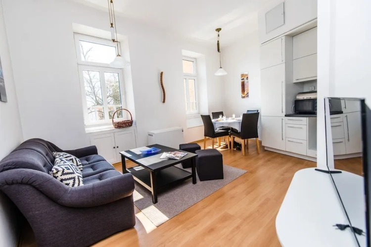 3 Bedrooms Apartment with balcony