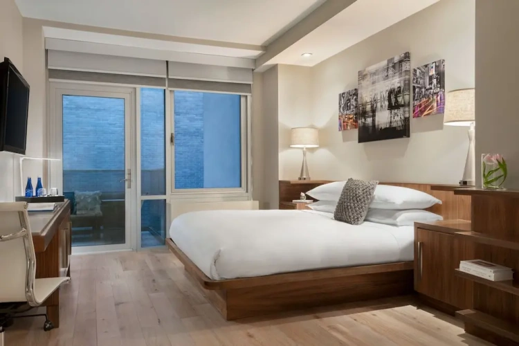 Midtown Double room with balcony