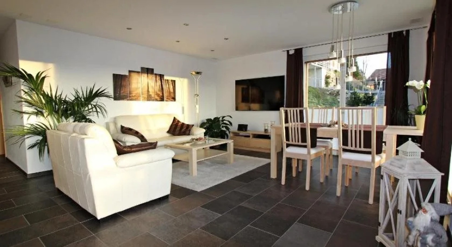 Swiss Lakeview Apartment