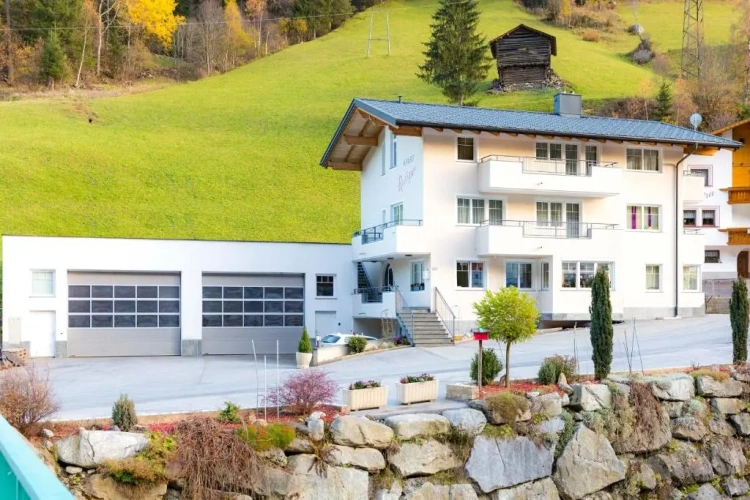 2 Bedrooms Double Apartment with balcony