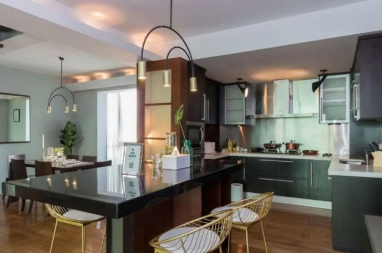 3 Bedrooms Apartment with river view