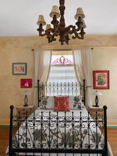 Laredo Mansion