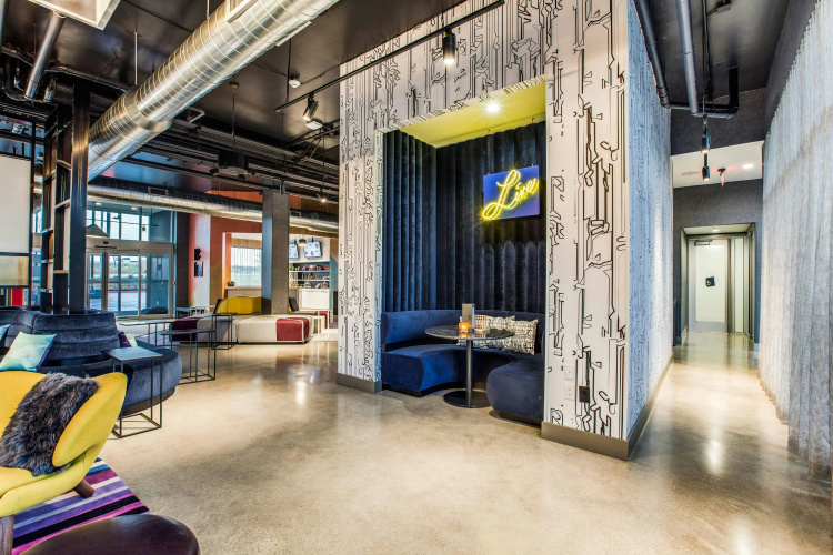 Aloft Dallas Arlington Entertainment District photo 15