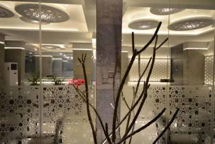 Naman Hotel