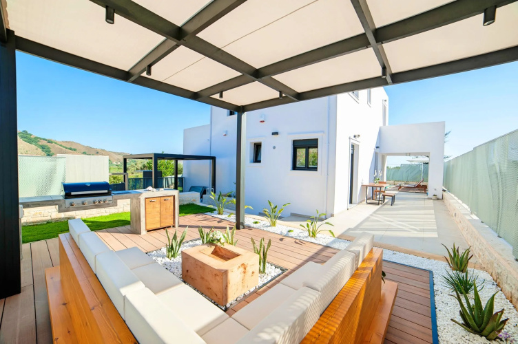 Perla Villas with Heated Pool