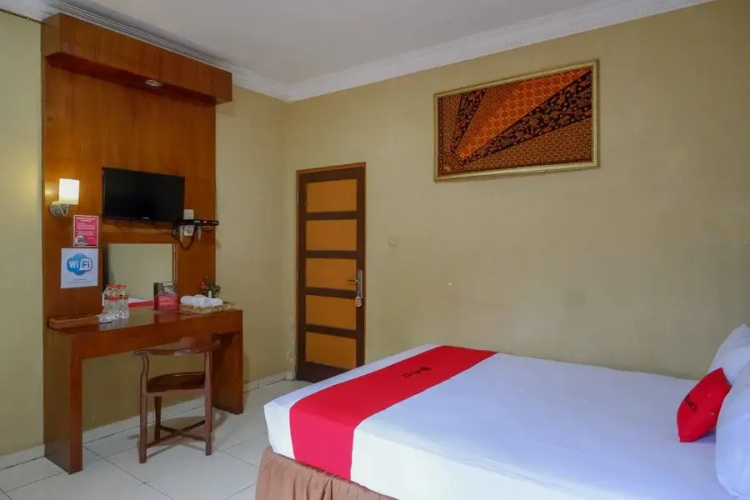 RedDoorz Plus @ Bukit Sekipan Tawangmangu