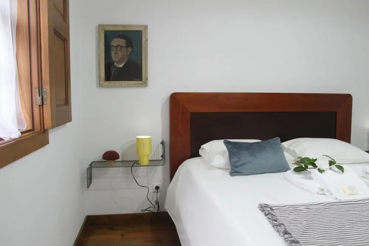 Cottage in Santa Comba With Pool