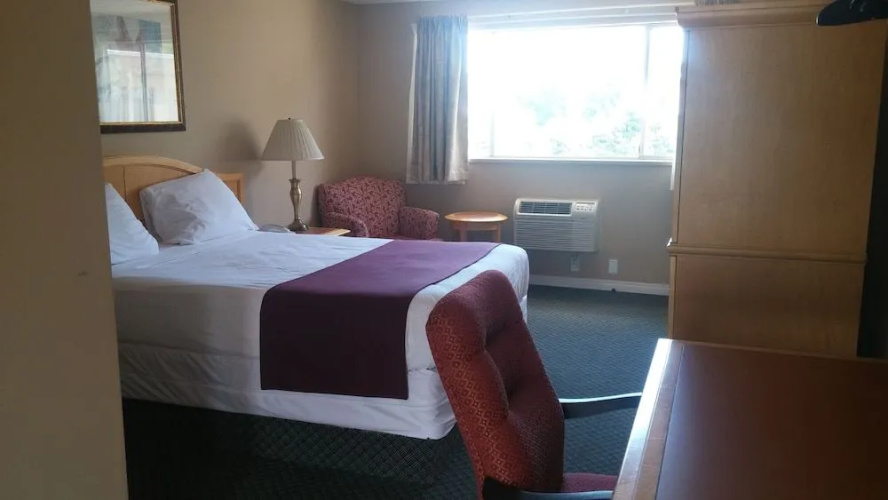 Sunnycrest Motel