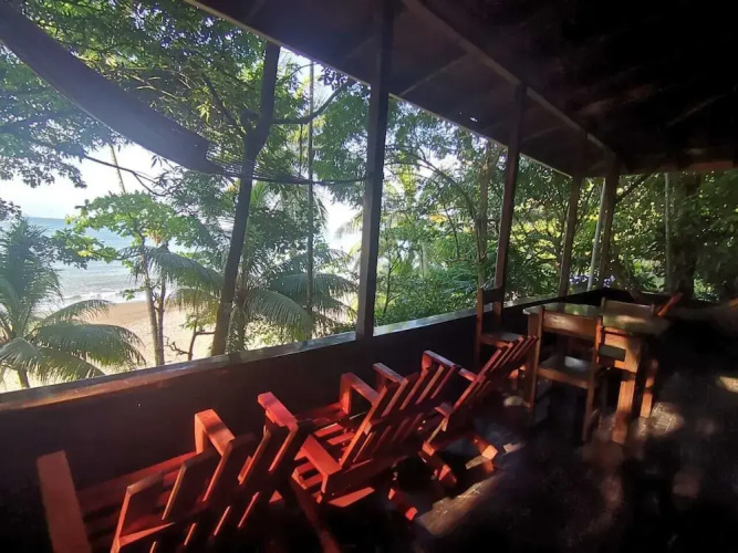Pirate Drake Beach Hostel