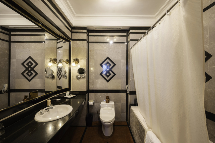 Hotel Majestic Saigon