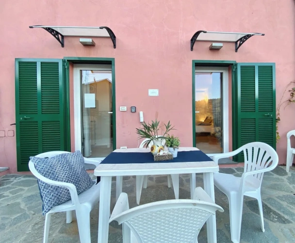 1 Bedroom Standard Basement room with land view