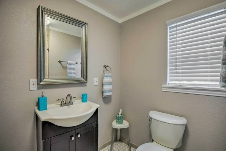 2 Bedrooms Cottage