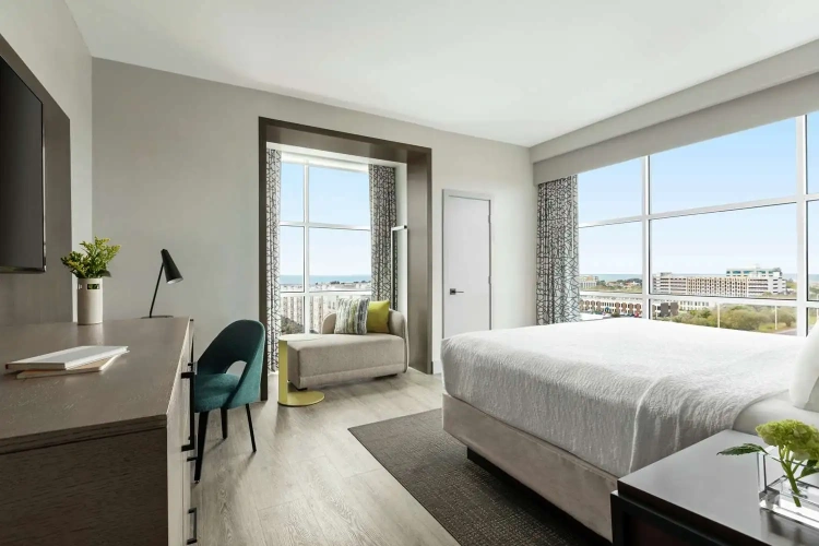 Double room with city view