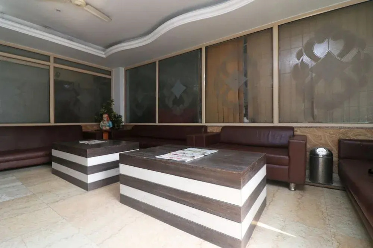 Hotel Devansh by OYO Rooms