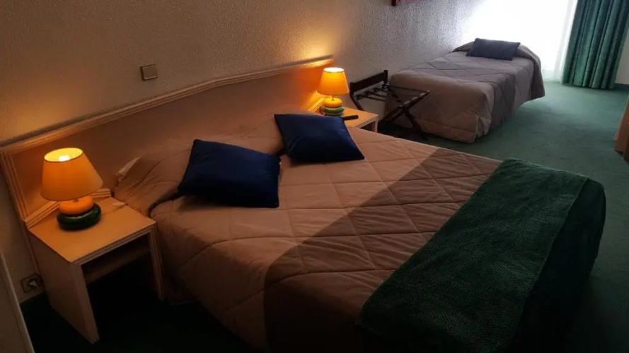 Hôtel de Genève , Faverges-Seythenex 74210, Haute Savoie