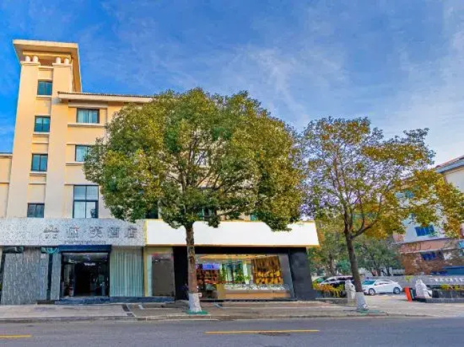 Liv Hotel