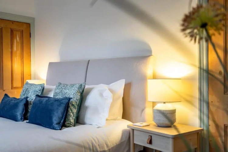 2 Bedrooms Double Cottage