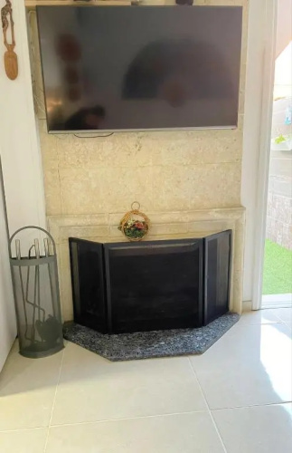 Demetris apartment