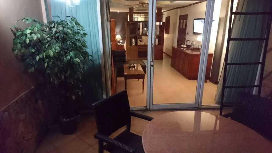 Le Cafe Royale Hotel