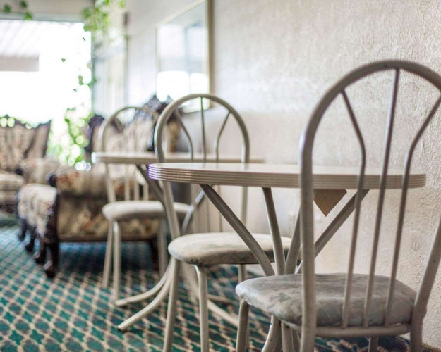 Rodeway Inn