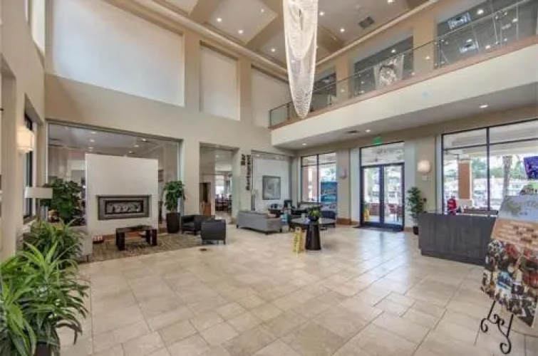 Regal Oaks Getaway