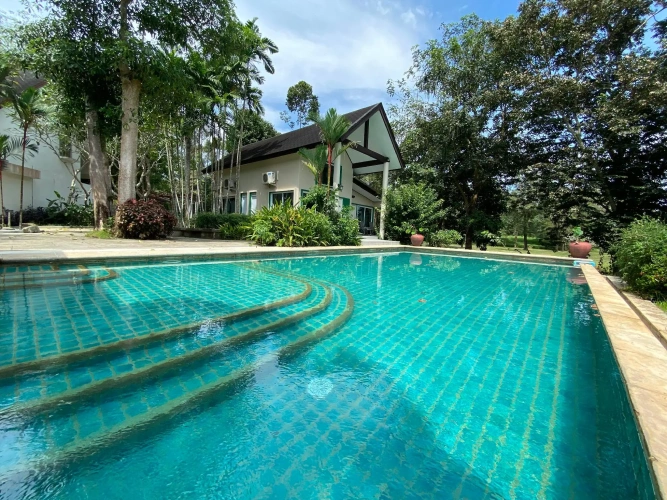 3 Bedrooms Villa