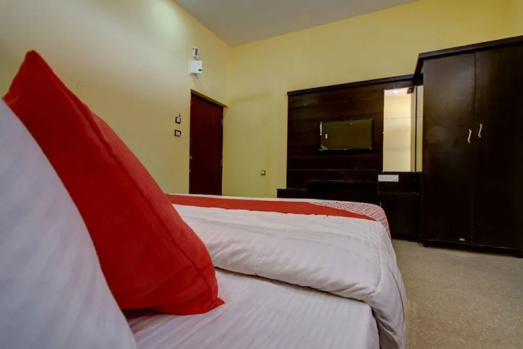 OYO 26801 Ss Residency
