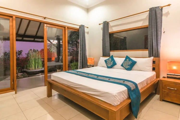 4 Bedrooms Family Villa with sea view