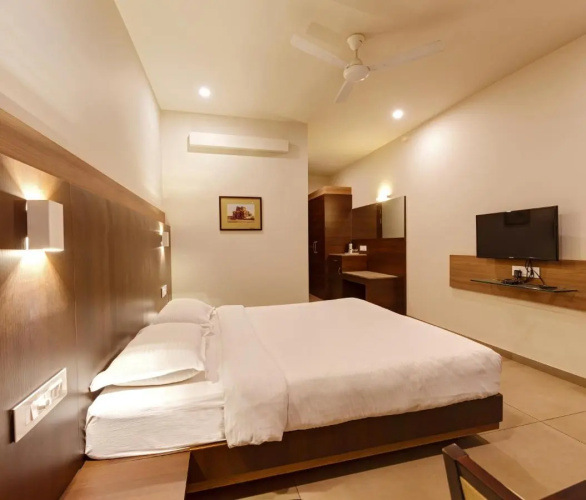 Hotel Classic Mid Town , Kolhapur