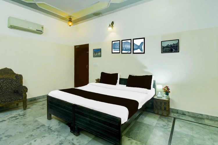 Classic Triple room