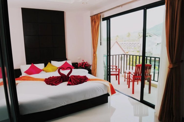 Ice Kamala Beach Hotel