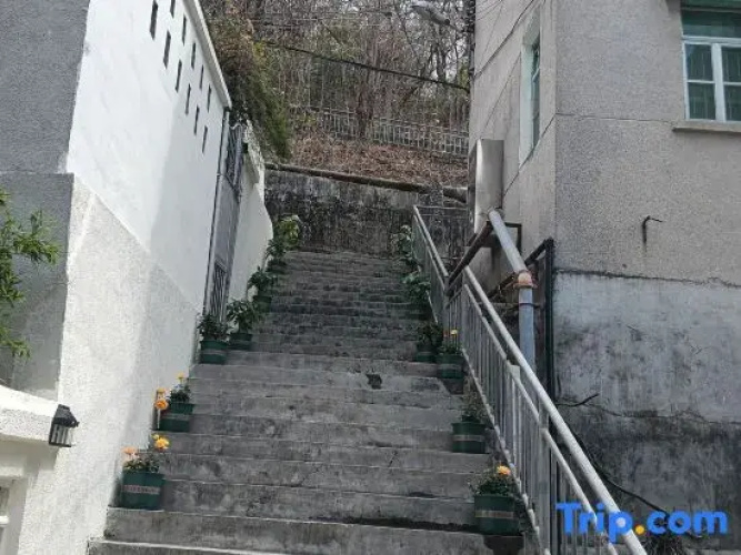 He Le Villa