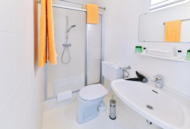 Standard Double room with balcony and with lake view