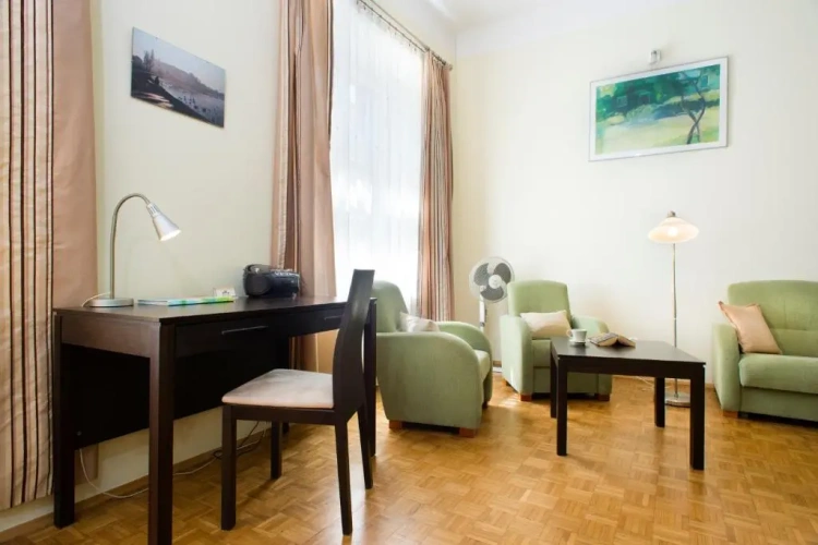 2 Bedrooms Double Apartment